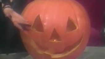 Elvira How To Carve A Halloween Pumpkin