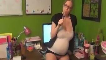 Blond Haired Cam Preggo Showed Off Her Big Belly And Giant Tits