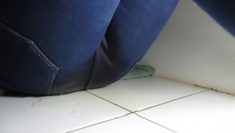 Hot Close-Up Jeans Peeing With Soft Moaning 1