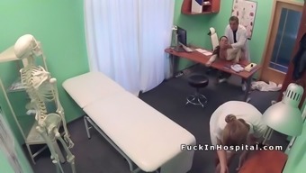 Nurse Caught Doctor Bangs Patient