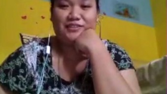Indonesian Fatty Girl Doing Cam Sex Fr Bf ,Skype-P1