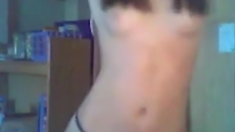 Young Teen Masturbating On Webcam