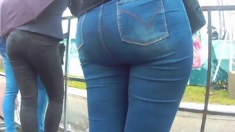 Big Fat Butt Milf In Jeans 2