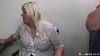 Blonde Secretary To Fuck And Blowjob At Work