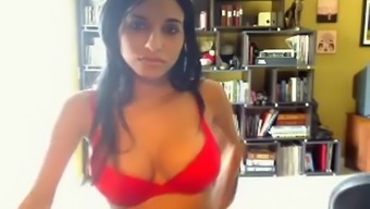 Hot Latina Masturbate Her Juicy Pussy With A Dildo.