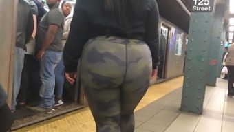 Big Bbw Booty In Camouflage Spandex