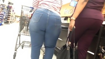 Wide Thick Ebony Booty Granny In Jeans