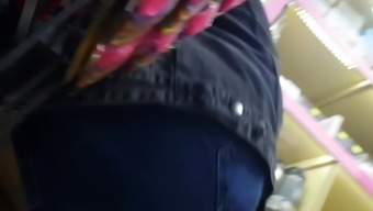 Part 1 Of Thicc Chinese Sales Assistant Upskirt