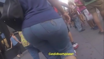 Candid Mega Puerto Rican Booty In Jeans