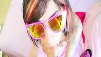 Emo Girl Sunglasses Blowjob