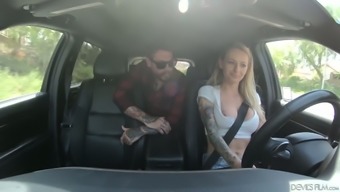 Polish Chick Natasha Starr Gets Her Pussy Banged In The Car