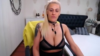 Nikky Teases With Her Huge Boobs On Cam