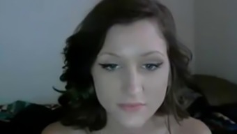 Webcam Girlfriend Sucking Her Boyfriends Thick Meaty Cock