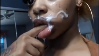 This Thot Knows How To Wear A Facial.