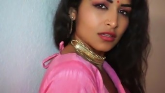 Maya Rai Seductive Dance By Mature Indian On Hindi Song