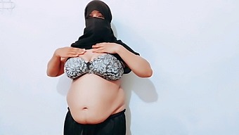 Muslim Hijab Girl Sadia150 Boobs Shaking