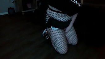 Pawg In Jean Shorts With Fishnet Stockings