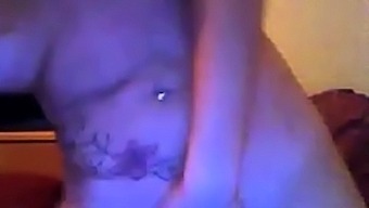 Nice Milf Masturbating On Webcam