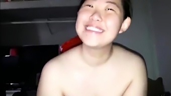 Korean Slut From Tinder Sucks For A Facial