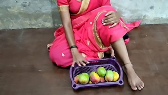 Desi Bhabhi Selling A Mango And Fucking A Customer
