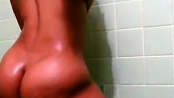 Amateur Webcam Slut Creampie Masturbate