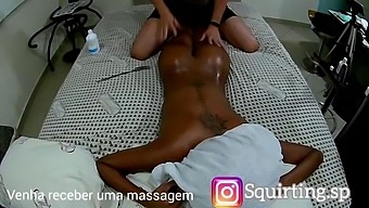 Young Girl Comes For A Massage To Have A Very Hot Squirt