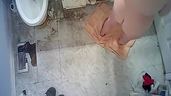 Milf Mature Wife Barhroom Nude Shower Cam