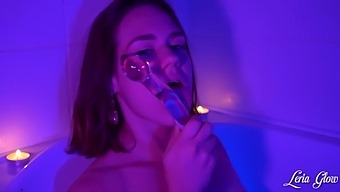Leria Glow - Sweet Teen Plays And Orgasms In The Bathtub