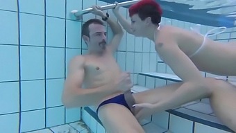 Schwimmbad Bj
