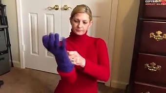 Step Mommys Purple Gloves