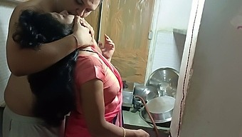 Devar Bhabhi&Rsquo;S Sex Video In Kitchen With Saree Dress