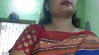 Indian Bhabhi Has Sex With Stepbrother Showing Boobs 