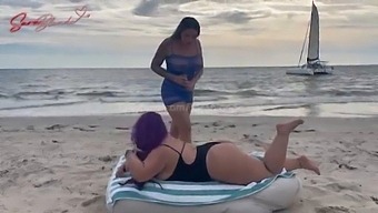 Latina Culona Receives A Massage With Happy Ending On A Beach In Cartagena- Sarablonde - Maggiequeen