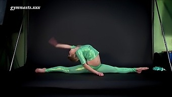 Anna Nebaskova First Time On Flexyteens
