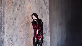 Amateur Babe Gets Bound And Gagged In Latex Outfit