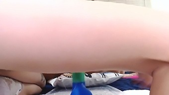 Horny Amateur Loves Toy And Squirts On Webcam