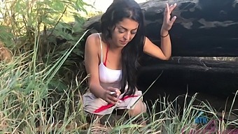 Sophia Leone'S Natural Beauty Takes Center Stage In Car Sex Scene