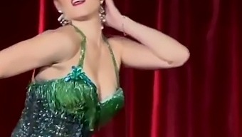 Gigi Bonbon'S Big Natural Tits And Butt In A Steamy Striptease Video