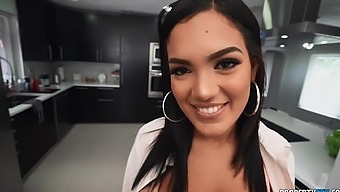 Big Natural Tits And Blowjob Action In This Latina Pov Video