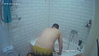 Amateur Couple Enjoys Rough Sex In The Bathtub