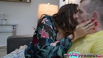 Taboo Stepmom Valentina Bellucci Begs Her Stepson To Fuck Her Hard
