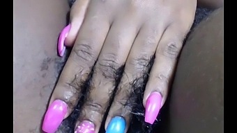 Black Beauty Masturbates Hairy Pussy