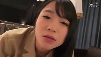 Hd Video Of Young Japanese Girl In Action